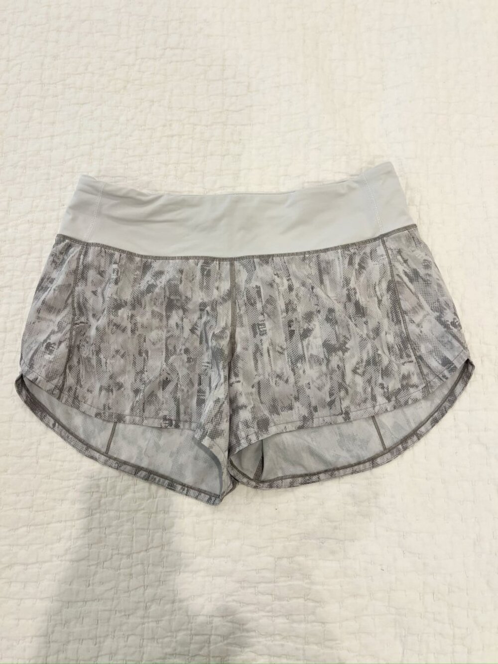 Lululemon Speed Up Shorts Womens 8 Tall Alpine White Active Running Gym Workout